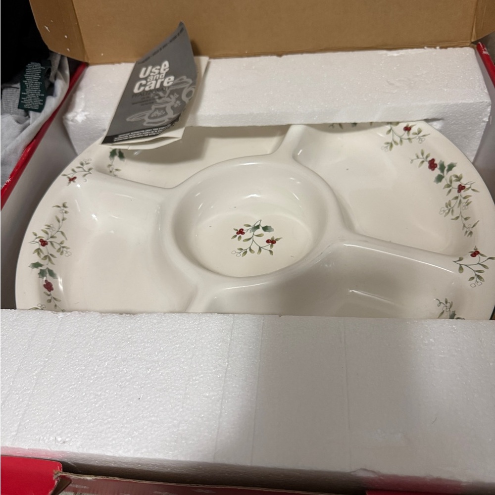 NWT NIB PFLATZGRAFF Vintage Winterberry 5 section serving platter. Appys Snacks - Picture 4 of 5